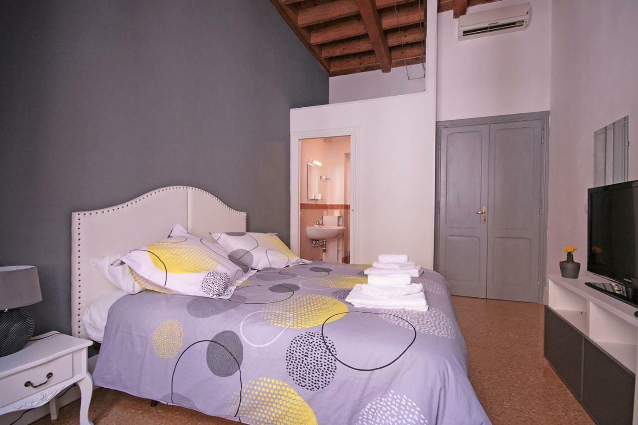 Trastevere 3 Bedrooms 로마 외부 사진