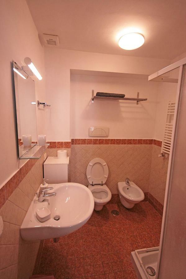 Trastevere 3 Bedrooms 로마 외부 사진