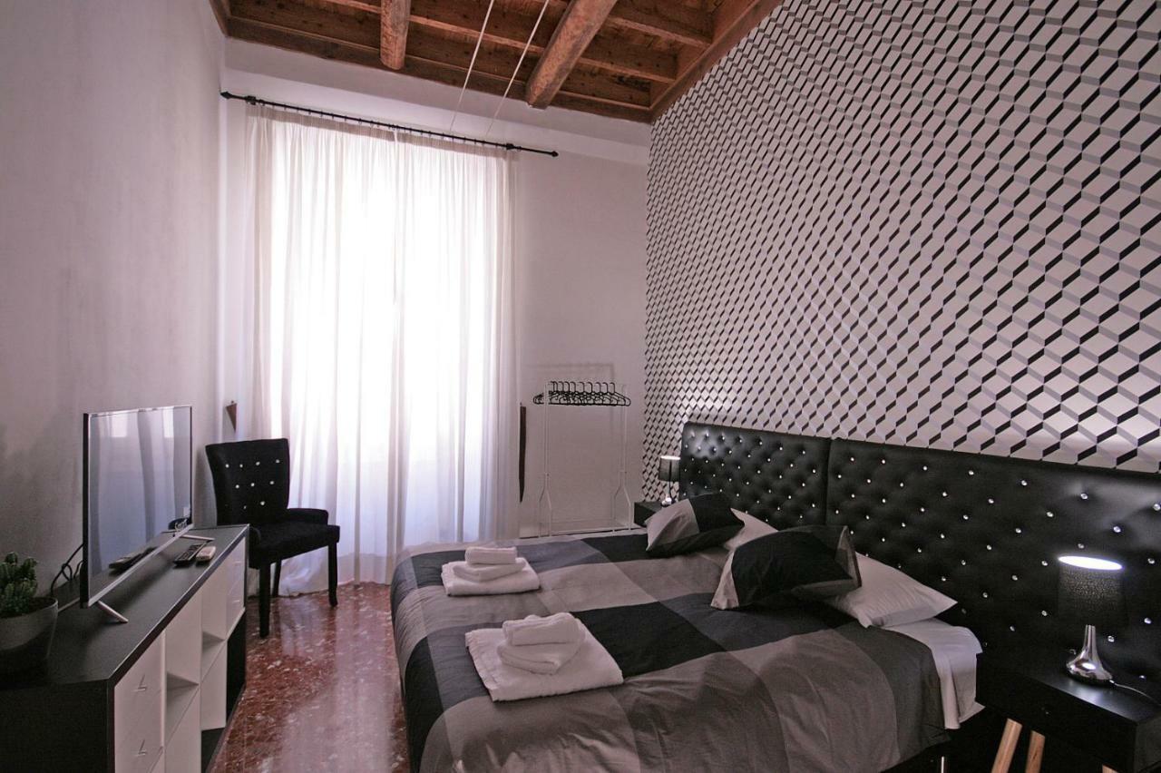 Trastevere 3 Bedrooms 로마 외부 사진